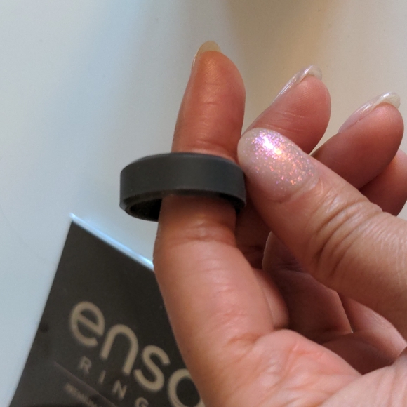 Enso Ring NWT silicone ring workout ring - Picture 3 of 4